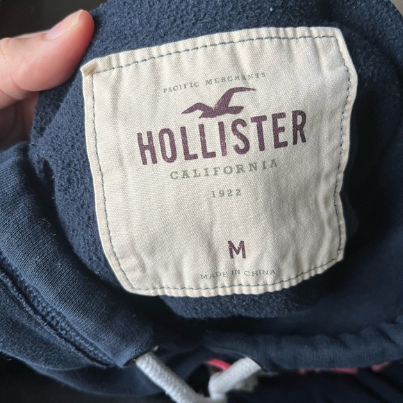 Hollister navy sweater - Picture 3 of 3
